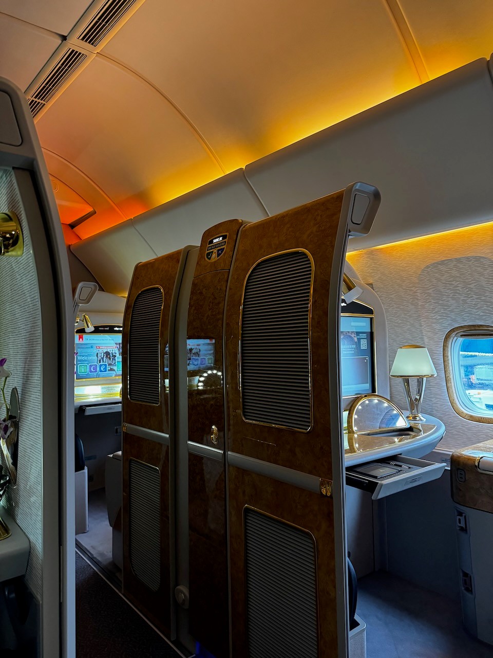 EK 777 F Cabin